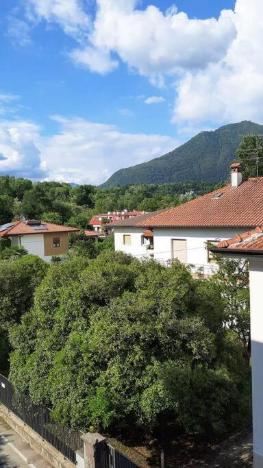Lago Maggiore, Leggiuno, Ampio Appartamento Dış mekan fotoğraf
