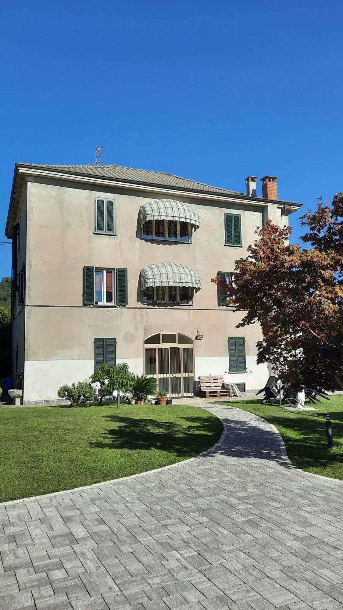 Lago Maggiore, Leggiuno, Ampio Appartamento Dış mekan fotoğraf